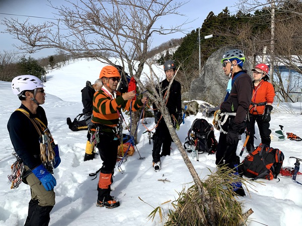 自然物で支点構築、強度チェック